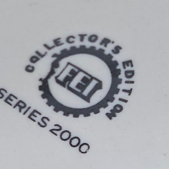 Vintage FEI Porcelain Bisque Elderly Couple Sharing a Moment Collector's Edition - Picture 6 of 8